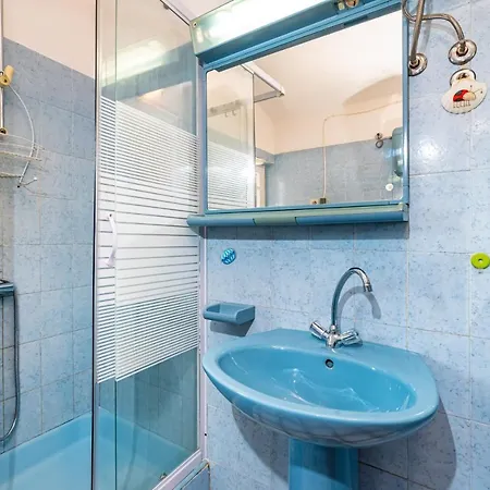 Apartment Sea And Mountain With Pool Novigrad (Dalmatia)