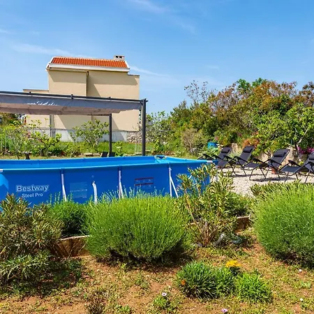 Apartmán Sea And Mountain With Pool Novigrad (Dalmatia)