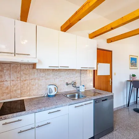 Apartment Sea And Mountain With Pool Novigrad (Dalmatia)