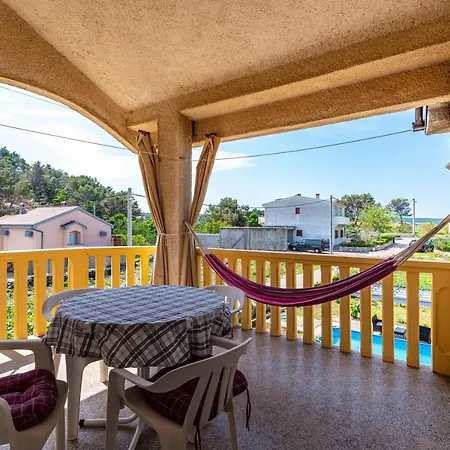 Apartmán Sea And Mountain With Pool